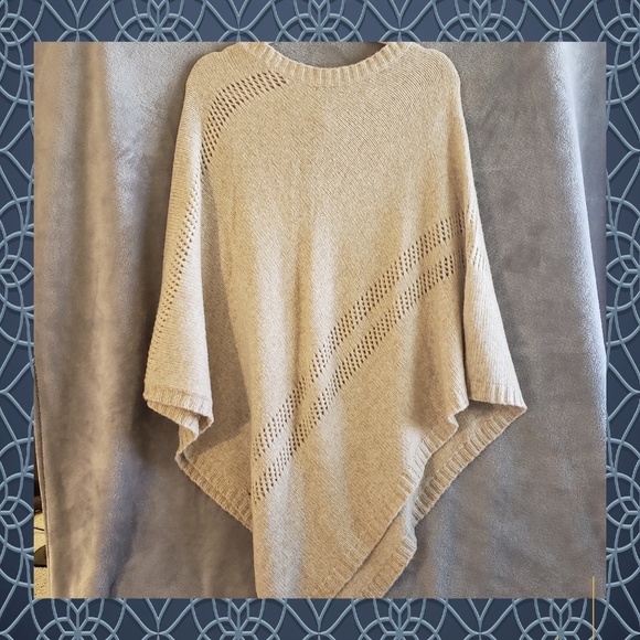 Bass Sweaters - NWT Sweater Poncho